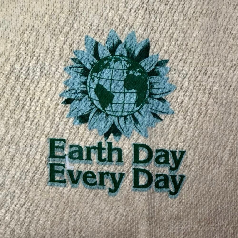 NWT Urban Outfitters Yellow Earth Day Tee Size L